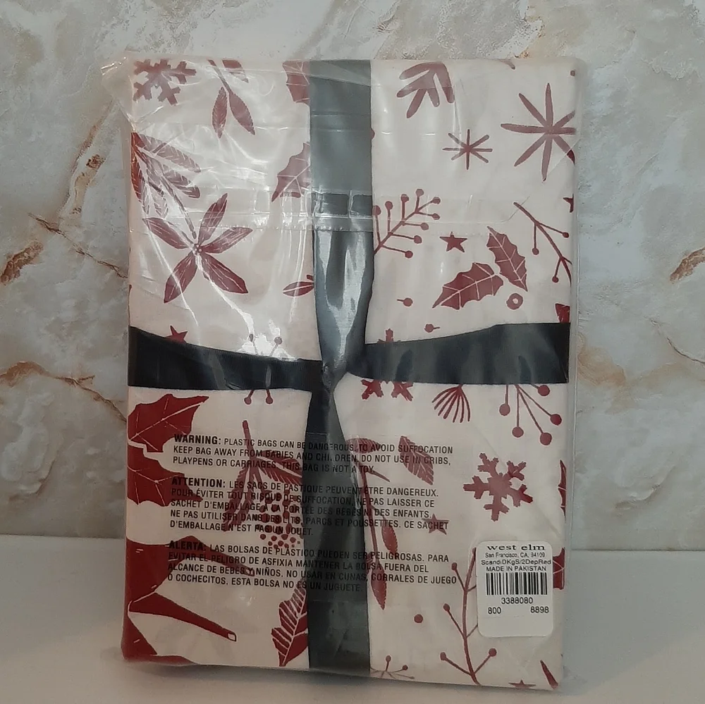 West Elm Scandi Deer Percale King Pillow Case 1 Pair